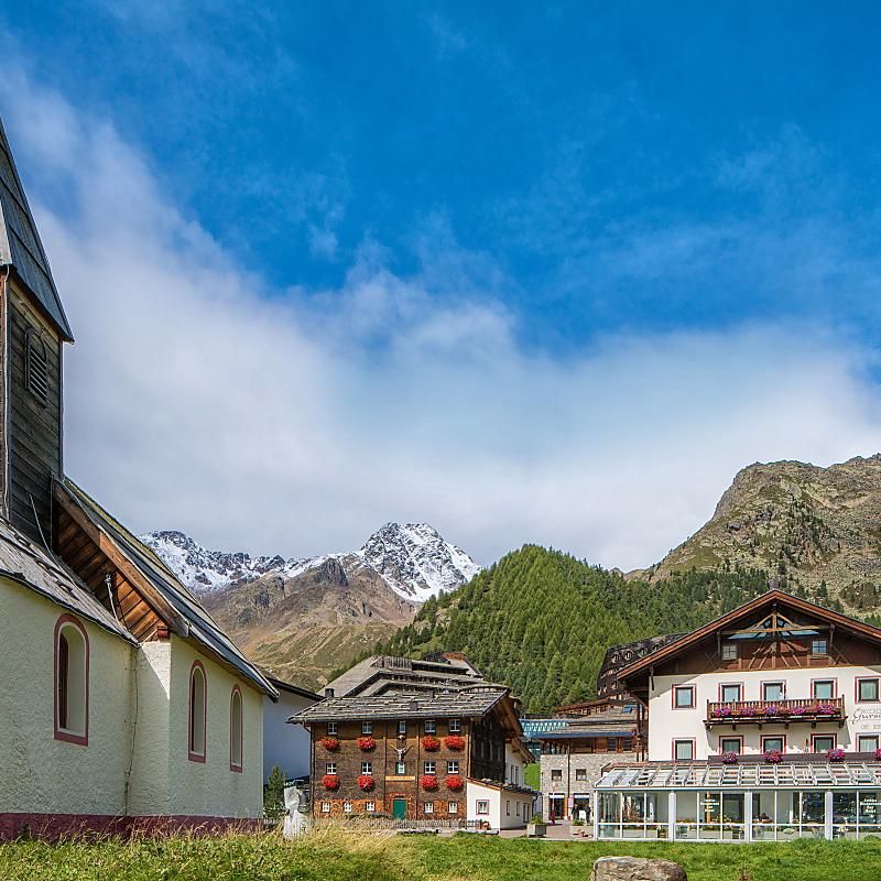 Val Senales Holidays at Piccolo Hotel Gurschler